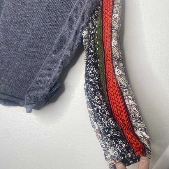 Indigo Thread Co. Top Womens XL Gray Patchwork Sleeve Ribbed Knit Boho - Picture 5 of 9